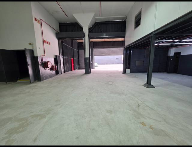 1,199M² WAREHOUSE TO LET IN CITY DEEP